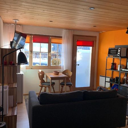 Appartamento Chasa Bazzi Scuol Esterno foto