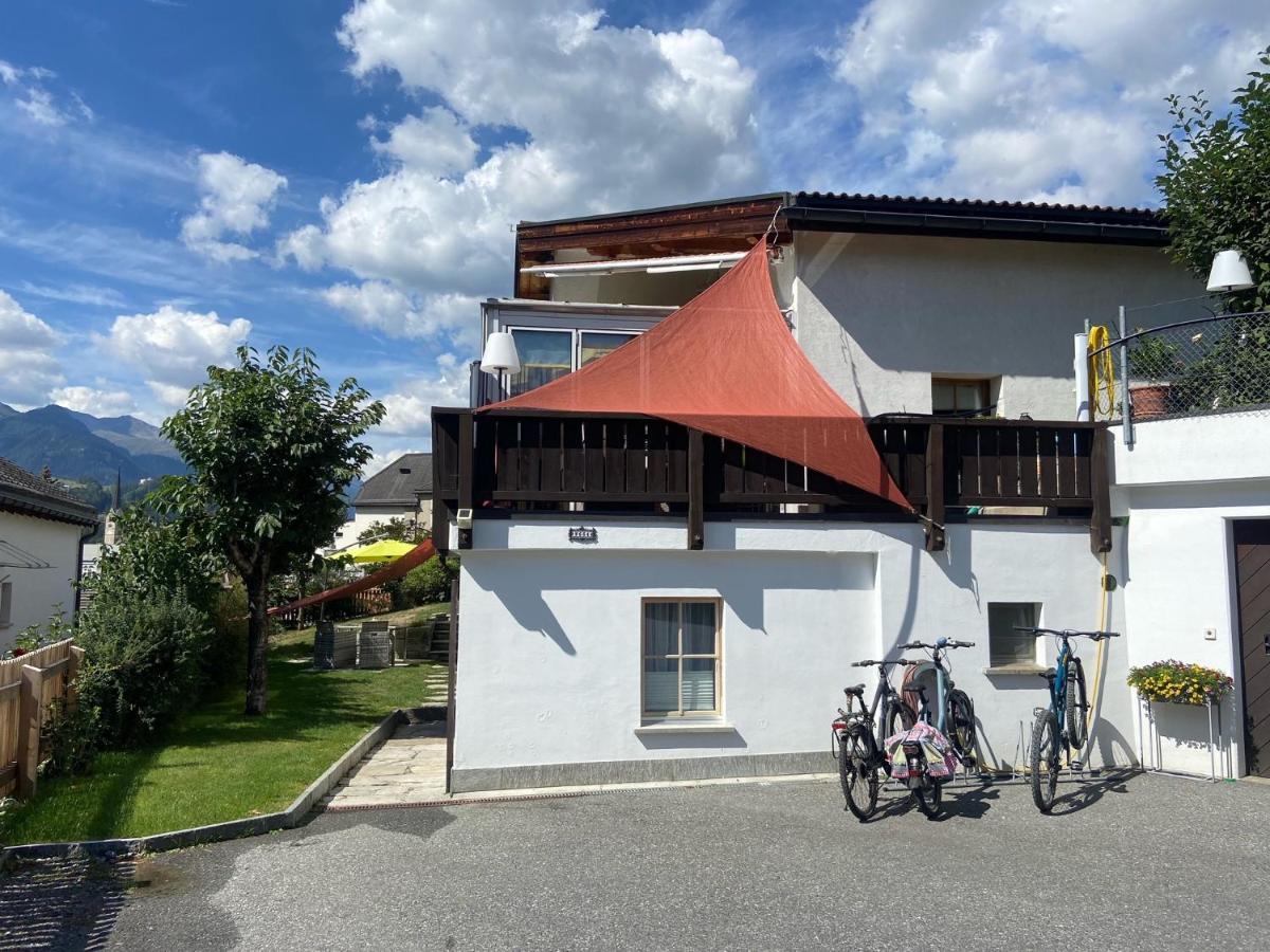 Appartamento Chasa Bazzi Scuol Esterno foto