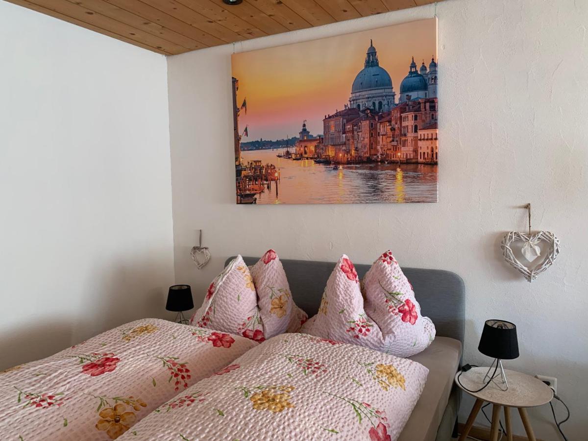 Appartamento Chasa Bazzi Scuol Esterno foto