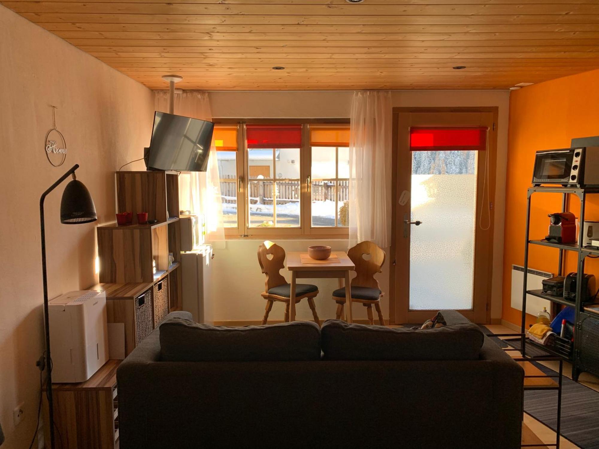 Appartamento Chasa Bazzi Scuol Esterno foto