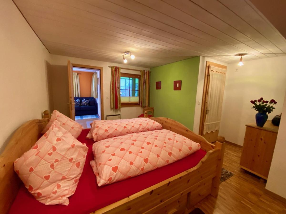 Appartamento Chasa Bazzi Scuol Esterno foto