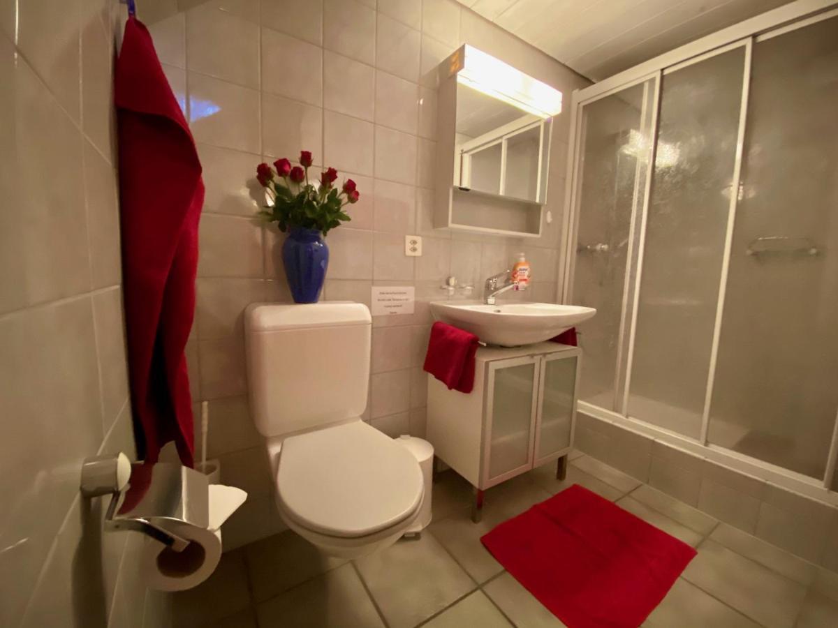 Appartamento Chasa Bazzi Scuol Esterno foto